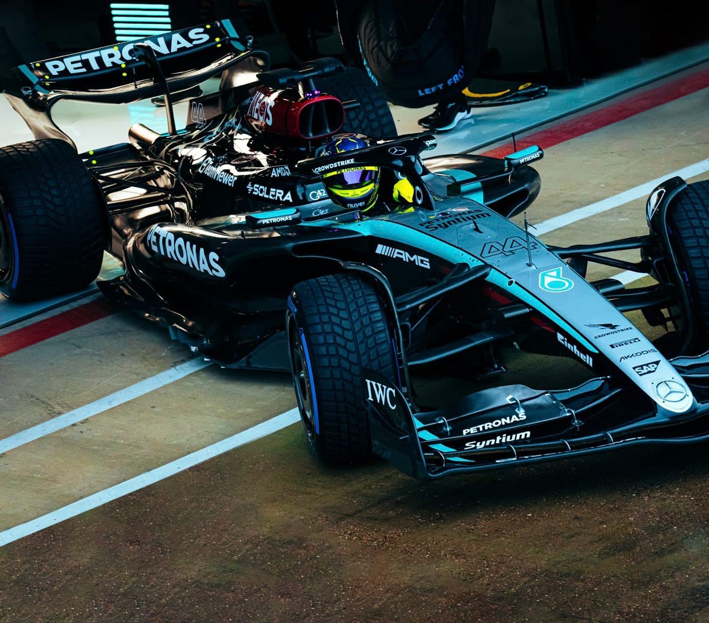 Mercedes W15